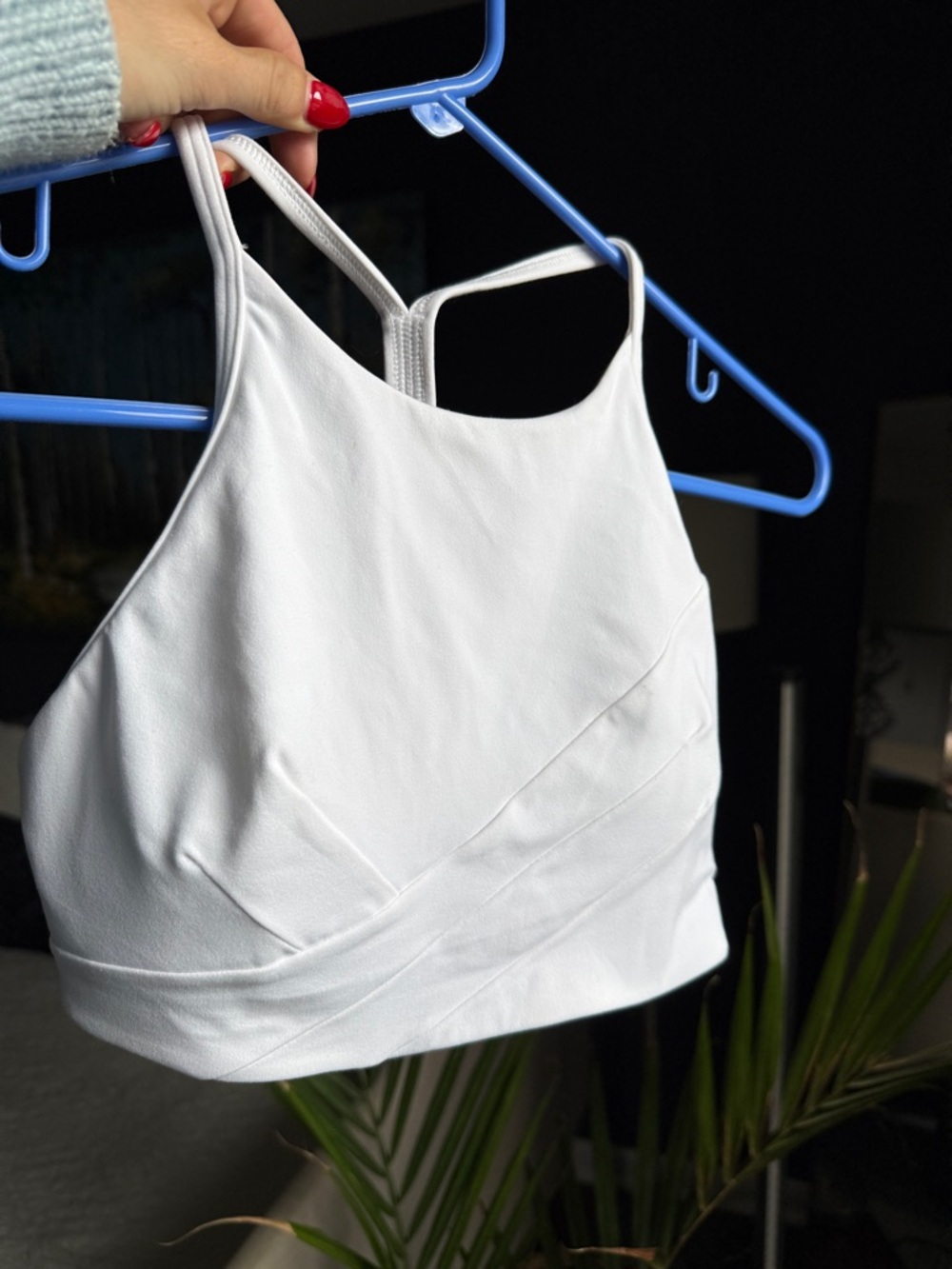 Lululemon high neck sports bra